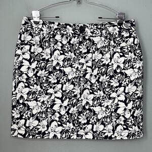 Chaps Size 16 Navy White Floral Mini Skirt Stretch Vacation Resort Summer Chic